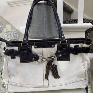Chic White and Black Shoulder Bag with Structured Design